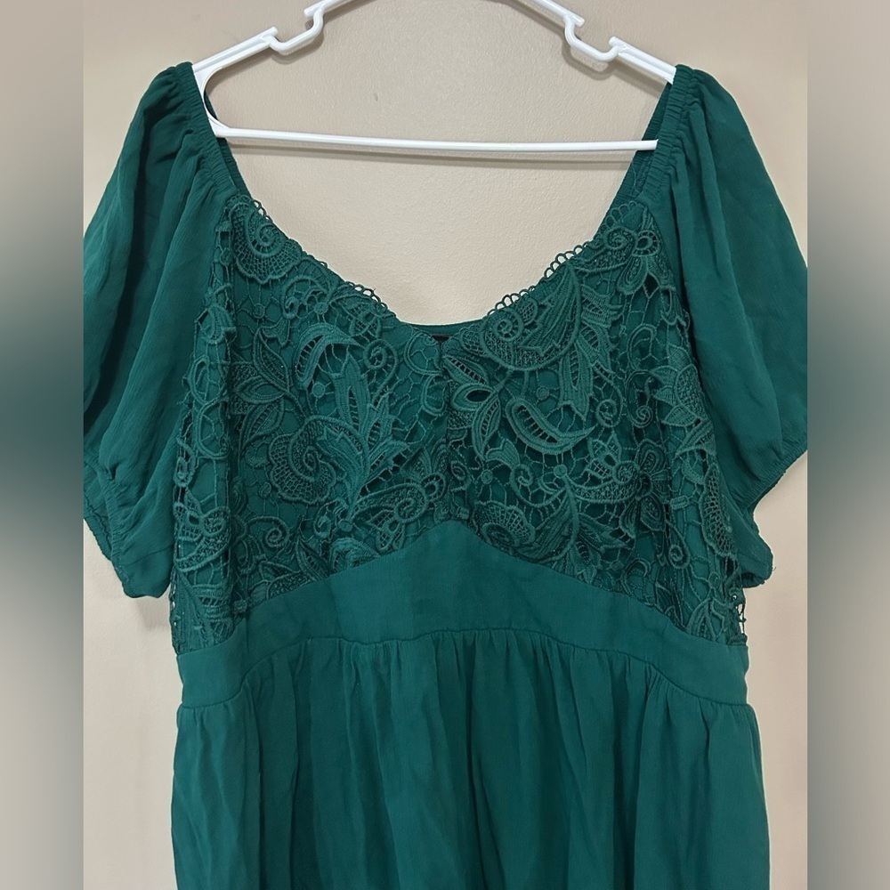 Torrid Crinkle Gauze With Lace Short Puff Sleeve Blouse Green Women’s size 2 - Picture 5 of 10